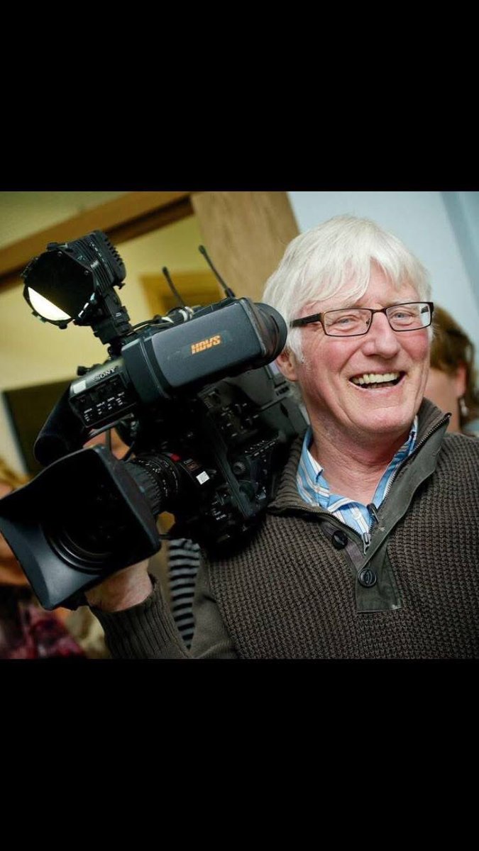 Mark Simpson tweet media