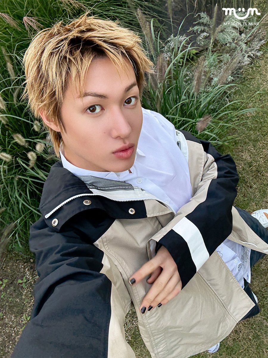 cortis_crave's tweet image. MIIM Instagram 📸

"CORTIS selfie arrived 💌"

#CORTIS #코르티스