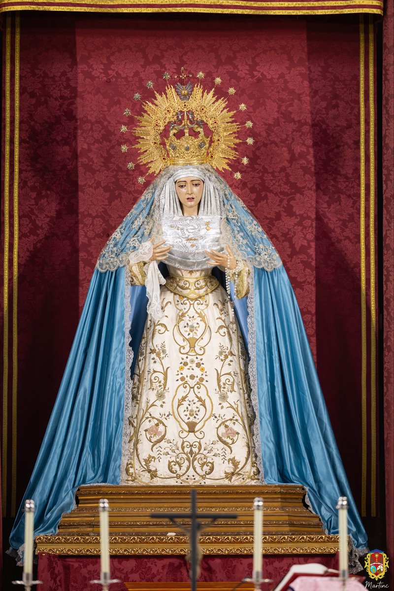 Hdadpadrepio's tweet photo. 🔴 La Santísima Virgen Madre de la Divina Gracia vuelve a presidir el altar mayor de nuestra parroquia tras la celebración de los solemnes cultos en honor a San Juan de la Cruz. Ataviada por su vestidor, @abejaranito 

📷 @martinc_96 https://t.co/k3Ft4HFggF