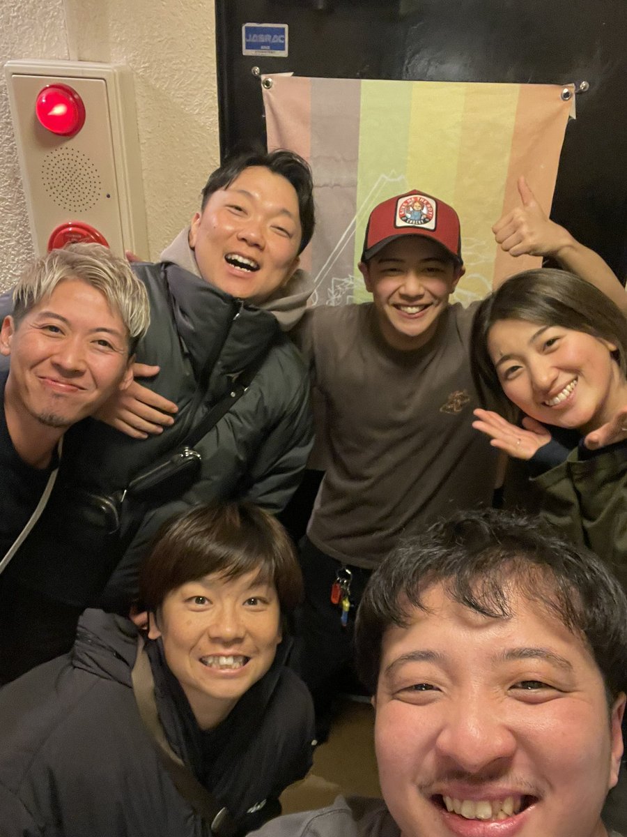 GRAMMY_DJMASAKI's tweet photo. 17日(水)🏳️‍🌈小屋みたいな隠れ家FTMBAR【2's CABIN】🏳️‍⚧️

🌈今夜の営業情報🌈

🍸本店 → 通常営業！2丁目店店長シュートがお出迎え👨‍🦱

🍸2丁目店 → 通常営業！TOKYO店店長すばるがお出迎え👦🏻

🍸TOKYO店 → 18時から曜日限定🐻FTMGAYBAR Sea Bear！

今夜はスタッフシャッフルDAY✨お待ちしてます☺️ https://t.co/FXokGGUEw4