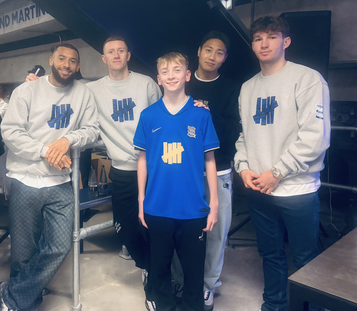 Louise Tomkinson tweet media