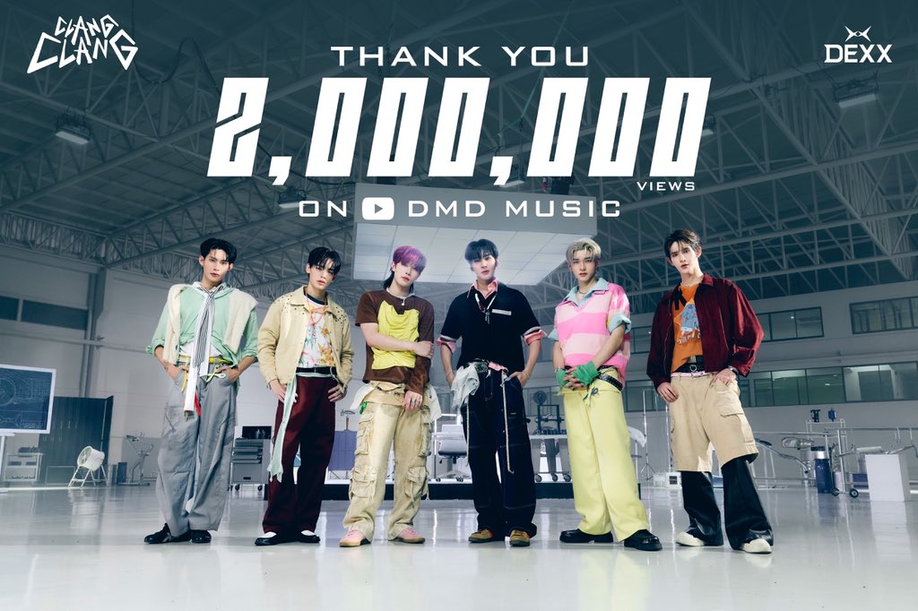 DEXXofficialTH's tweet image. 'CLANG CLANG' hits 2M views on YouTube!

Thank you so much to all TheX supporters💙

OFFICIAL MV
🔧 : youtu.be/GTY_Ss32G48

STREAMING
🔧 : dexx.lnk.to/CLANGCLANG

CLANG CALNG 2M VIEW
#DEXXCLANGCLANG2M
#CLANGCLANG_DEXX 
#DEXXth
#DMDMUSIC