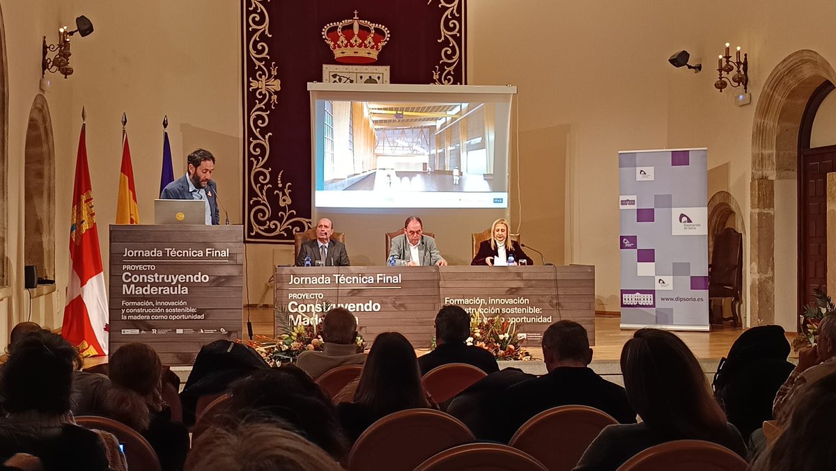 Construyendo Maderaula tweet media