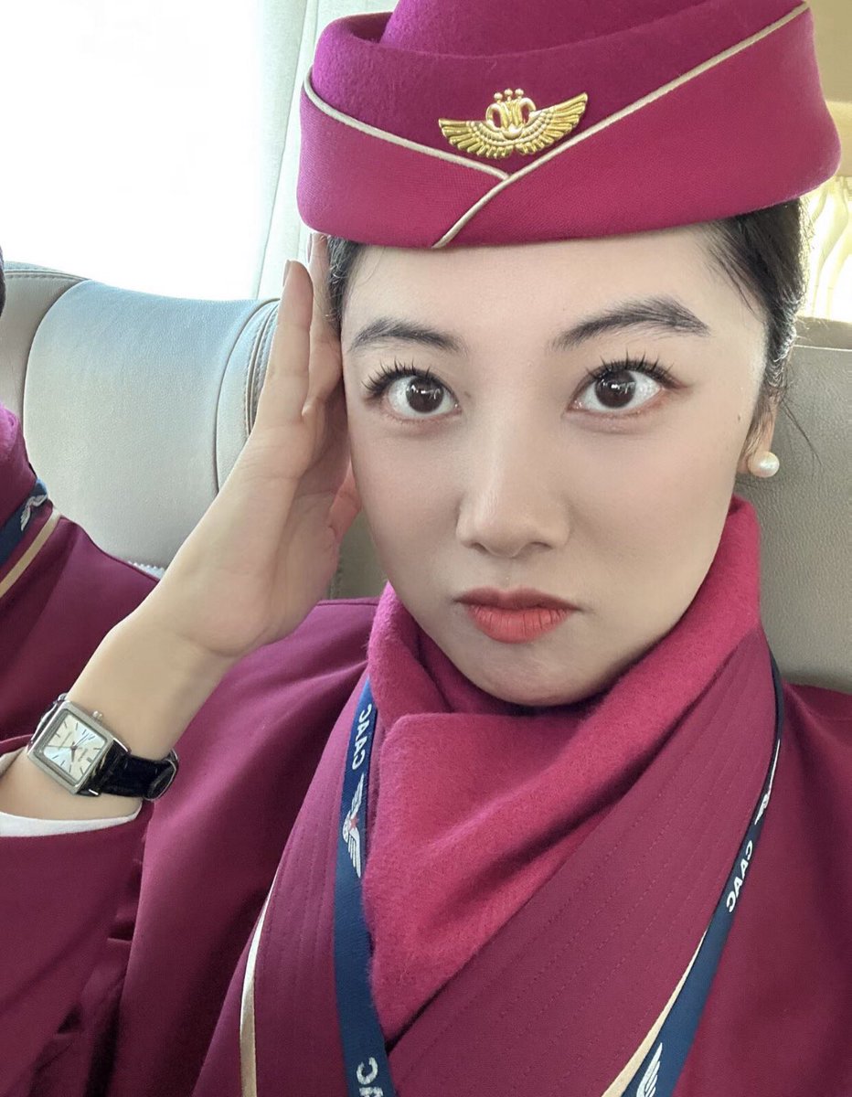 北京南航空乘 冉冉↫ tweet media