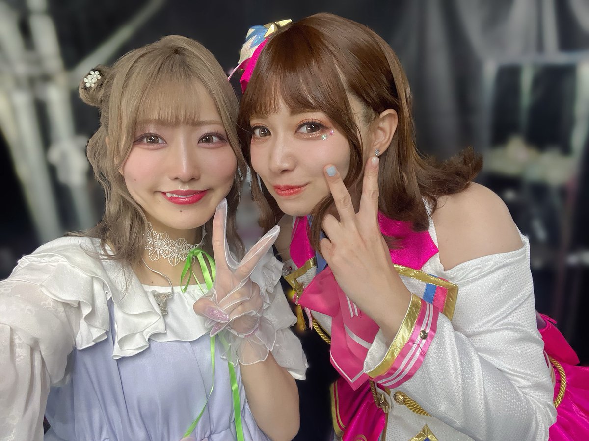 ぴょんさんとも！！！
「Understand? Understand!」でご一緒できました😋✨✨
優しさとパワフルさ、、🥹🩷
ぴょんさんと裏で何気ないお話をする時間がわたしはすごく好きです🥰！！

#アイマスMOIW2025 
#アイマスMOIW2025_day2