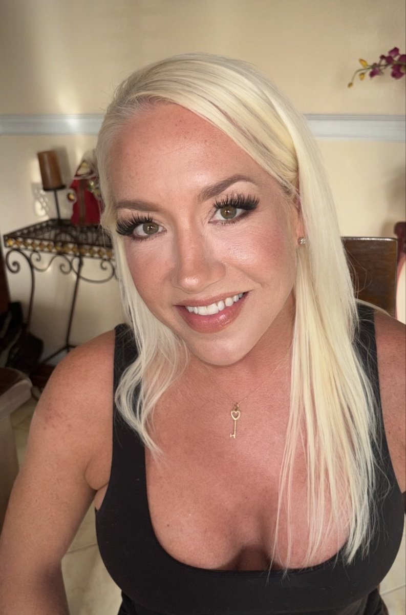 wetdreambeauty's tweet image. Natural glam for a natural beauty, Taylor Upton @TaylorUpton69 #tayloruptonxxx #makeup #makeupartist #xxx