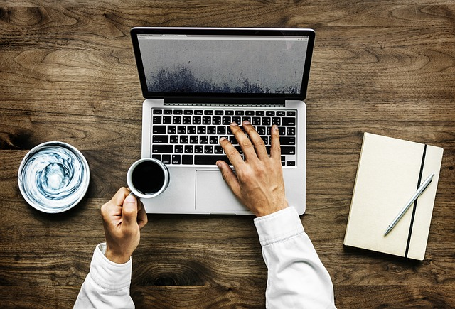 BlockhausExpert's tweet photo. ✍️ Fachartikel im Gastblog sind mehr als Content – sie sind Ihr Expertenstatus im Netz. Ergreifen Sie die Chance, Ihre Botschaft kraftvoll und zielgerichtet zu platzieren!
https://t.co/E2FynMFJQw

#Bloggen #Gastbeitrag https://t.co/UlDqMQbRGO