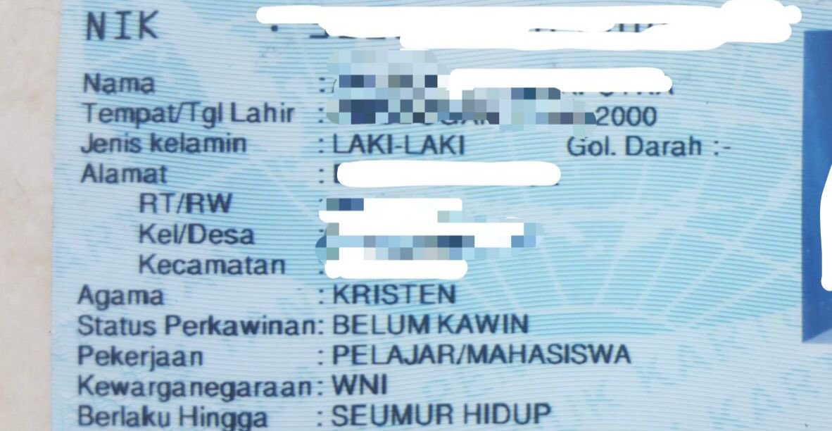 sncdlis's tweet photo. 1th lebih pcrn ak baru tau kl kita beda agama🥹 bukan sengaja gamau tau tp dl ak pernah nanya dan dia blgnya islam. Ini ak tau krna ak ga sengaja pinjem akun google cowoku niatnya buat ai,ak iseng buka gfoto nemu ini☹️ sedih bgt demi. https://t.co/pRr2Sw58A7
