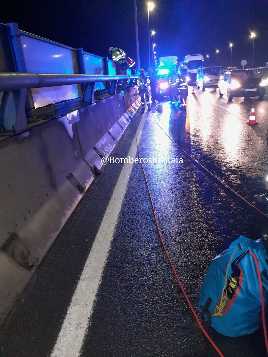 Bomberos y Bomberas Bizkaia tweet media