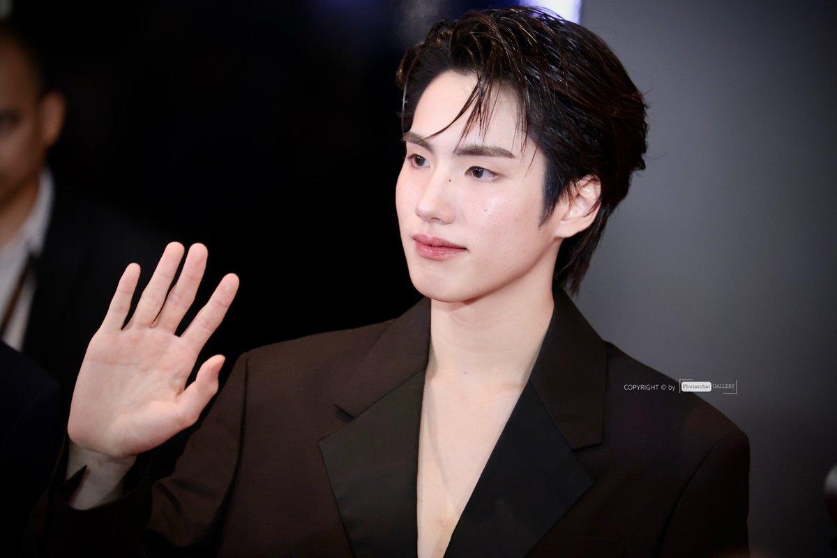 phugallery_th's tweet image. New HIGH✨ for reaching 1.36M hashtag #PHUTATCHAI 

Nothing we can’t do🤙🏻

PHUAA THAILAND HEADLINES25

#PersonOfTheYearAwards2025xBUS
#PHUgalleryTH