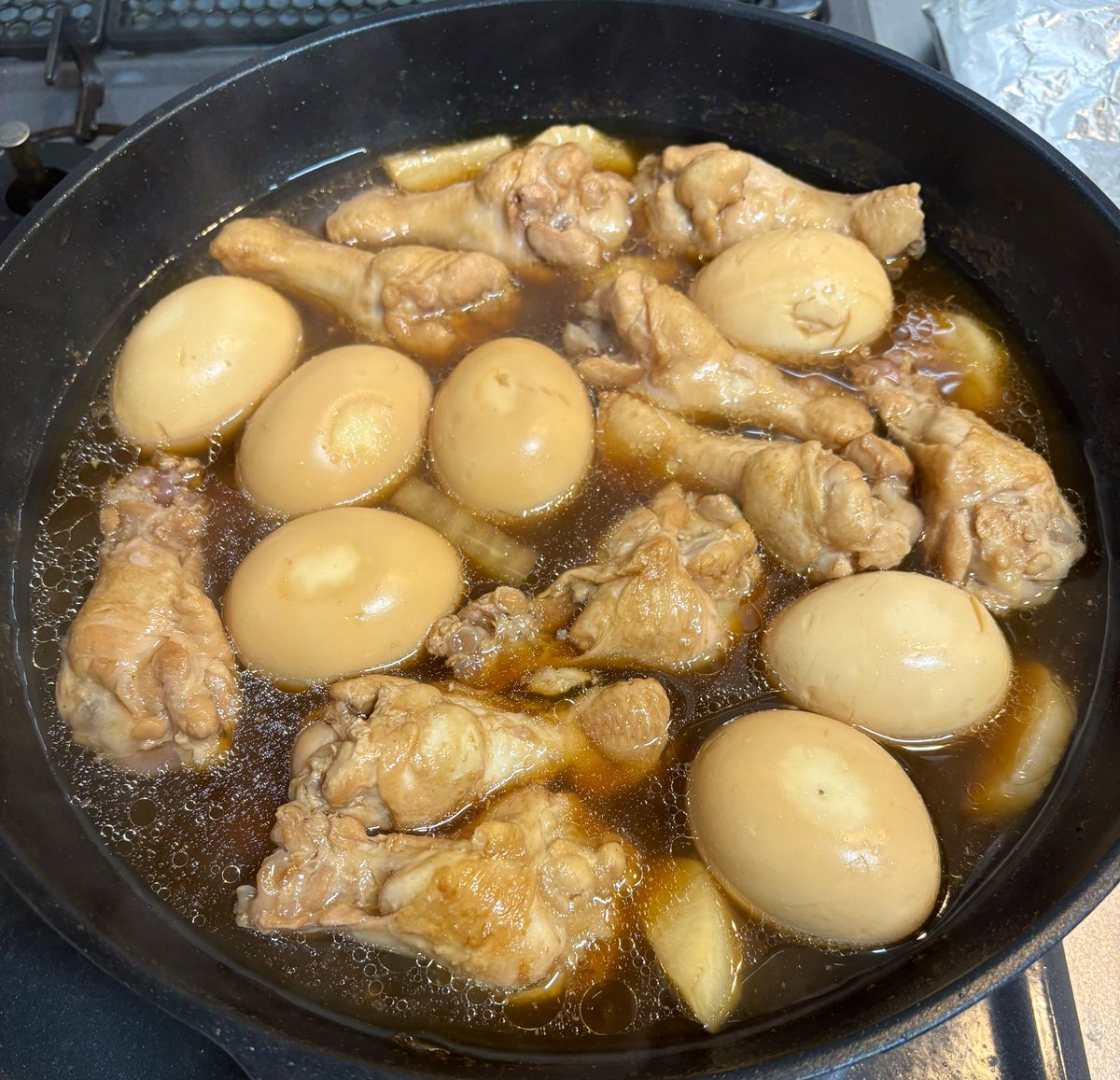 Lu7cod's tweet image. 久しぶりに手羽元のさっぱり煮食べたくて作ってみた 味染み込ませる為放置中🫠❤️‍🔥
