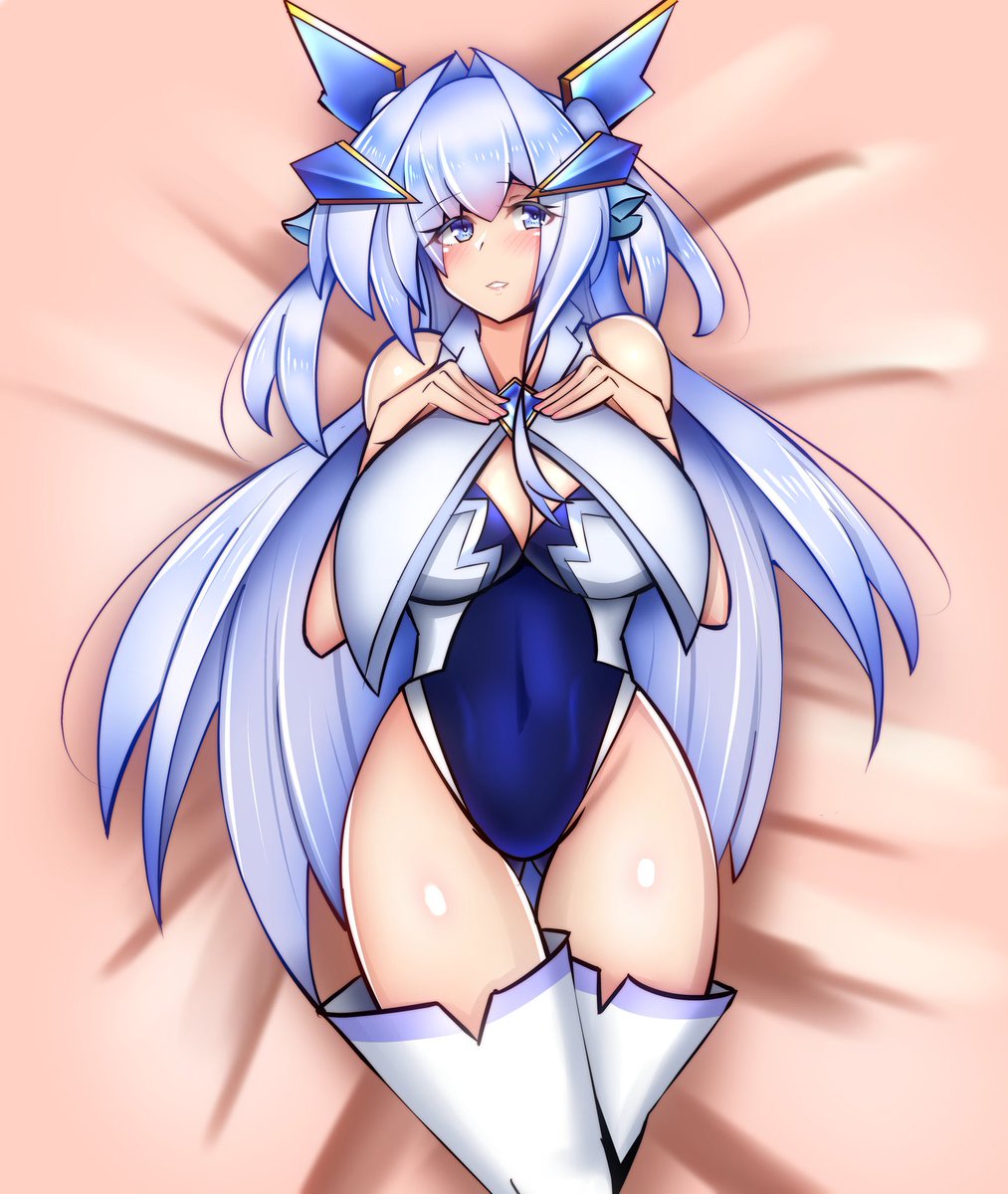 ○レヴェリーヴァイス『シュヴァリエクロスプレリュード』
神威と出会い、彼女との修行を経て淫魔の力の一部を制御した基本フォーム。
設定上高校生編での基本フォームの最終形態であり、この力を持って巨悪を打ち倒した。 