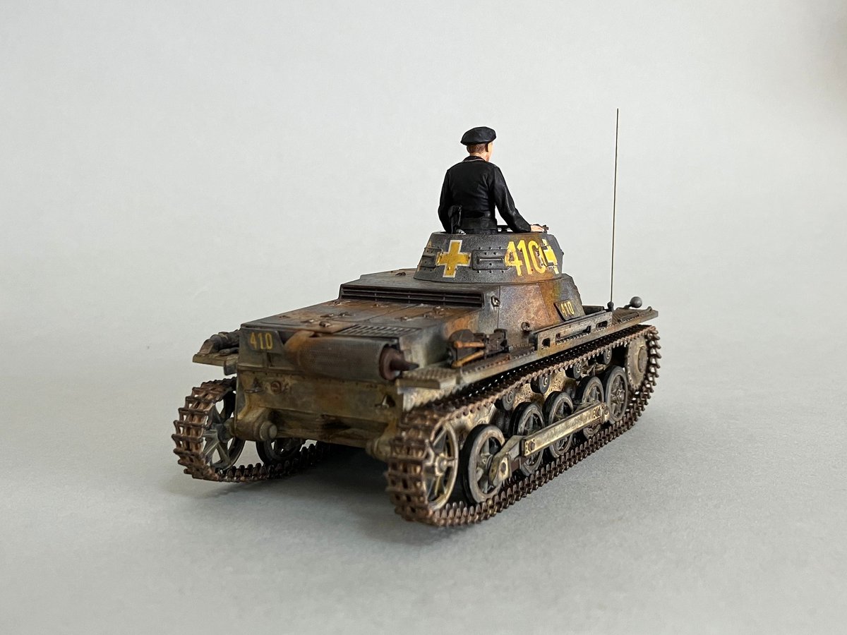 nekomanmaok's tweet photo. 1号くん画像その4
Panzerkampfwagen I Ausf.B
#戦車模型 #scalemodels #模型戦車道 #プラモデル #panzer1 #TAMIYA #1号戦車 #panzer1 https://t.co/fZGLP5xiKj
