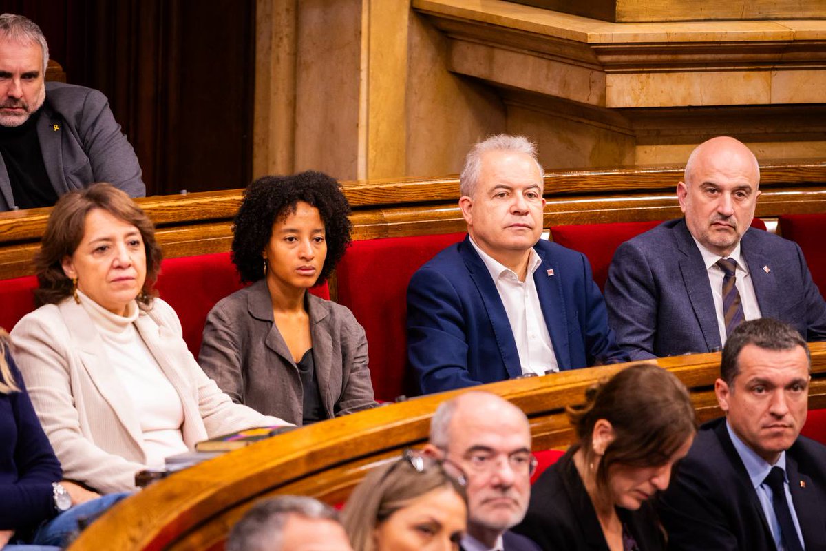 📸 Comença la segona jornada de Ple al <a href="/parlamentcat/">Parlament de Catalunya</a>, amb la presència dels diputats de <a href="/JuntsXCat/">Junts per Catalunya🎗</a> i la intervenció de la presidenta del grup parlamentari <a href="/mncsls/">Mònica Sales 🎗</a>.

En directe 👉 parlament.cat/ext/f?p=700:DI…

#Parlament