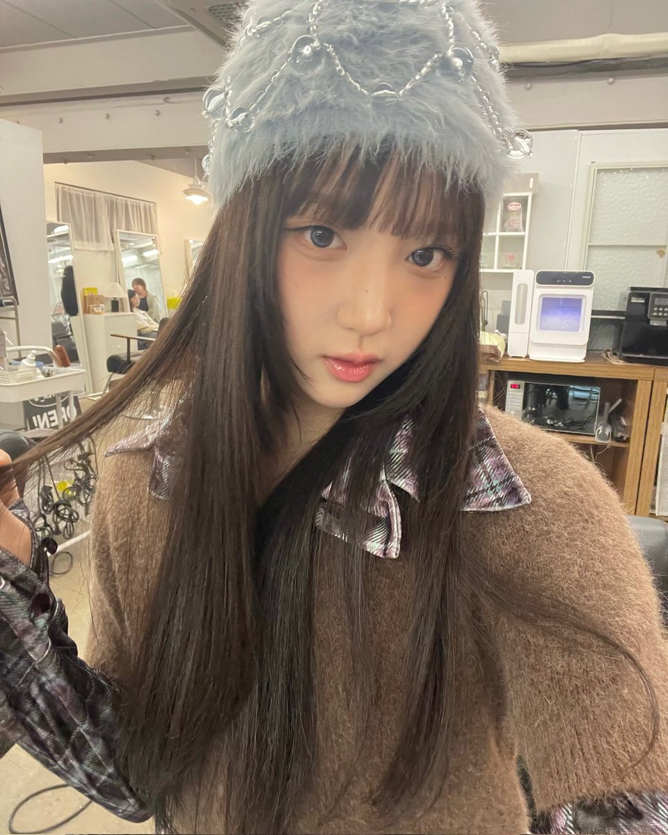 [📸] 251217 | #KIM weverse update.

#VVUP #비비업 #킴 <a href="/vvup_official/">VVUP</a>