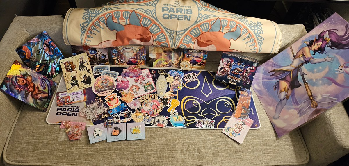 artist alley haul unpacked! #TFTParisOpen