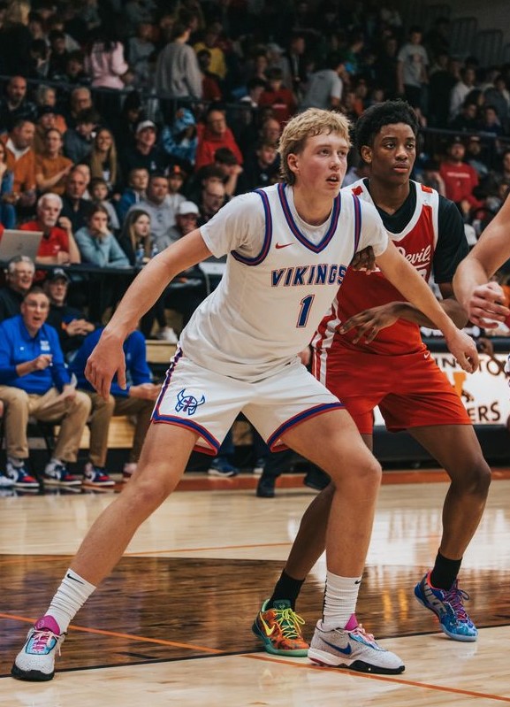 WCHSTOC's tweet photo. 2025 @OSFHealthCare ToC Recap

@4TEAMWORKS Shootout Series

Top Rebounders
1) @JFleeman34 @khs__hoops 17.0 rpg
2) @Josh_Irving21 @pasadenabball_1 12.0
3) @KnueppelKager @WiscoBB 11.0

@k_bstrong https://t.co/pzvPJX1Z1Q