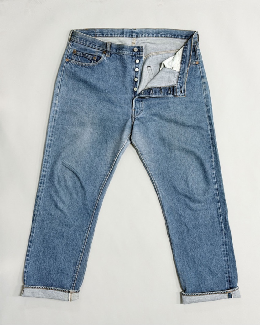 Collection_Bank's tweet photo. Levi’s 501 (1980s / Vintage Denim)
【固定期間お預けプラン|ZMATリワード】
・評価額:¥161,000
・固定保管期間:10年
・年間付与ZMAT:10 ZMAT
一定期間あずけ置くと、
大切なコレクションがZMATリワードを生む仕組みです。
あなたのコレクションにも適用できます。
#ZMAT #CollectionBank https://t.co/H5NXhikz8m