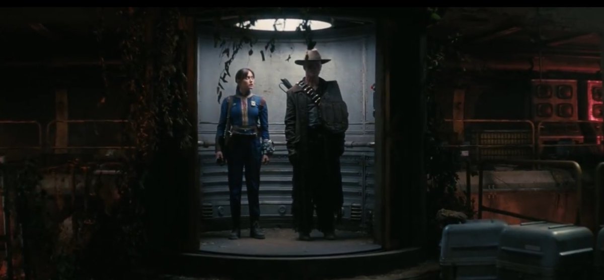 MarsBarBelle's tweet image. wasted potential at not having an elevator scene between these two