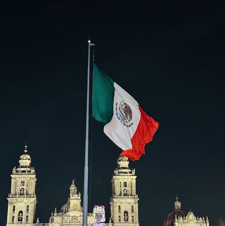 keiveiec's tweet image. “Te Mudaste” fue la canción exclusiva de esta noche durante la quinta función en la Ciudad de México. 🇲🇽🤯