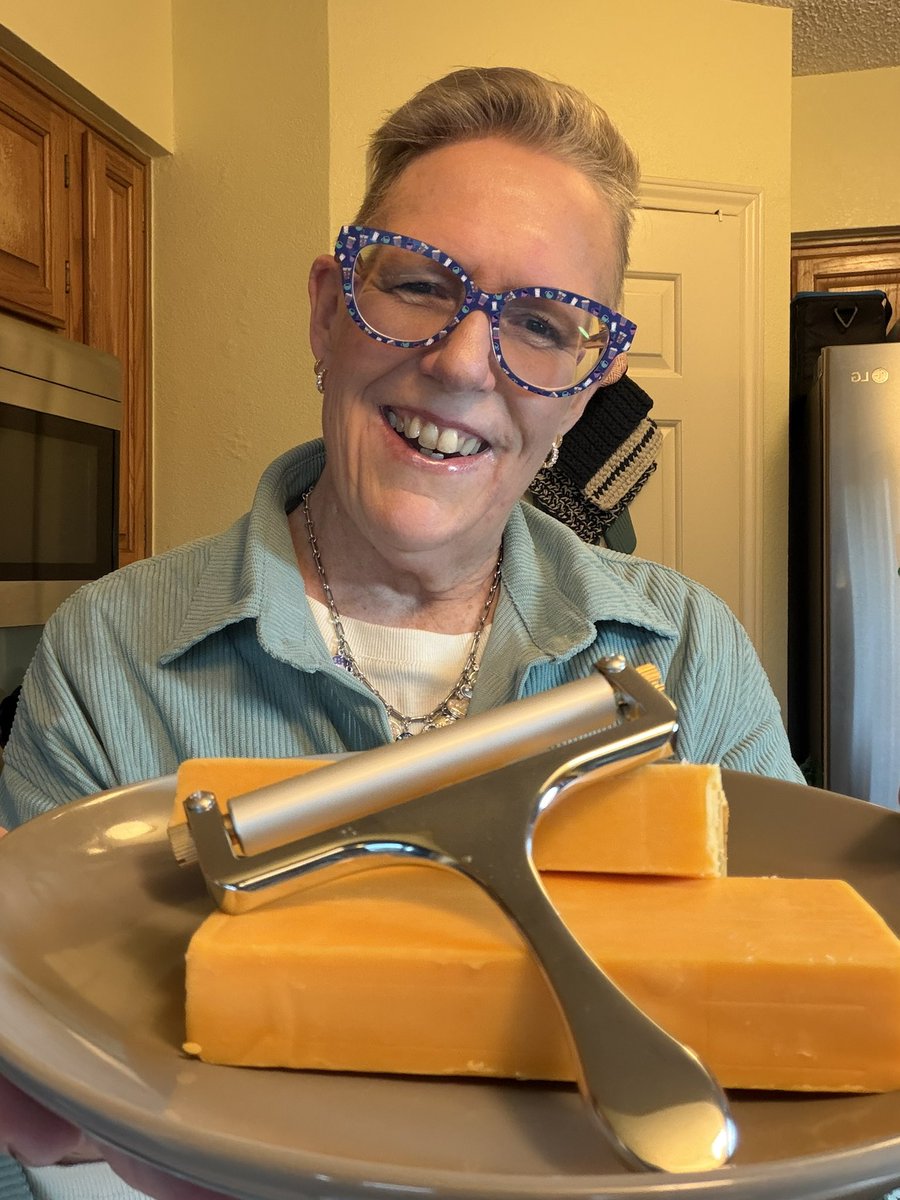 UGC example selfie with product….#ugc #ugccreator