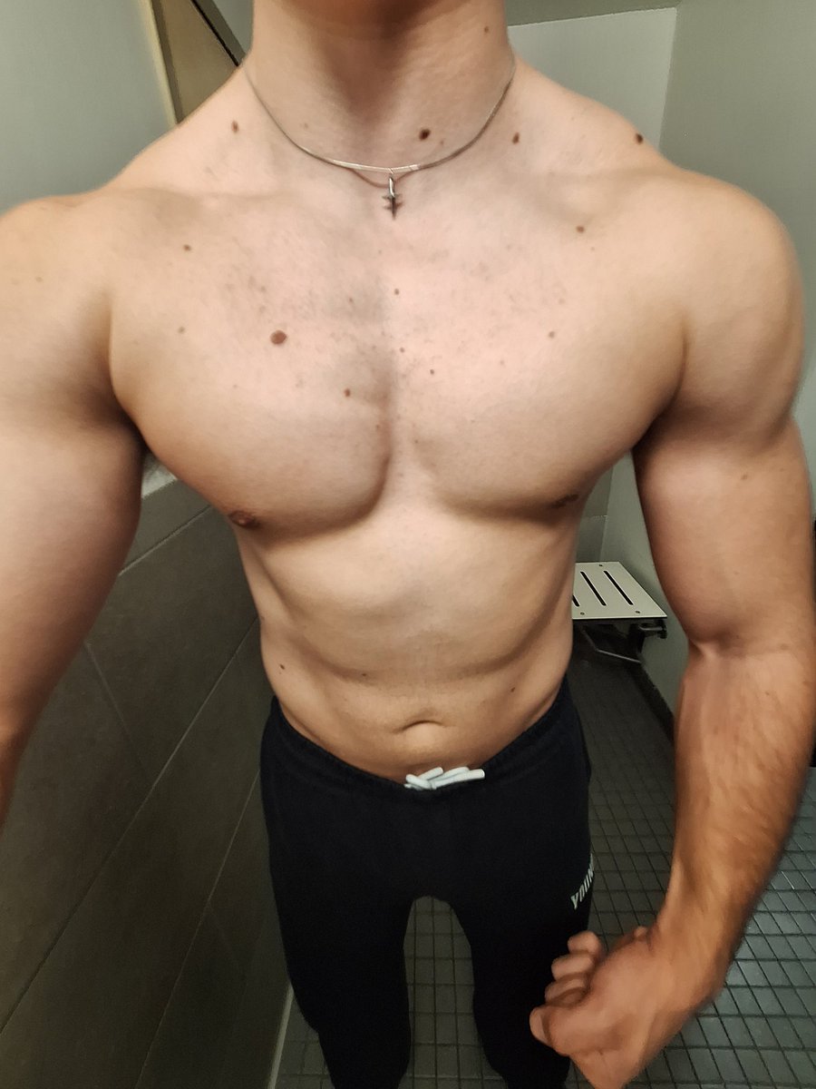 battling himbo allegations tweet media