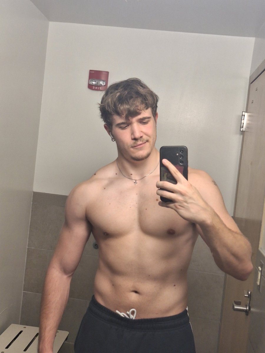 battling himbo allegations tweet media