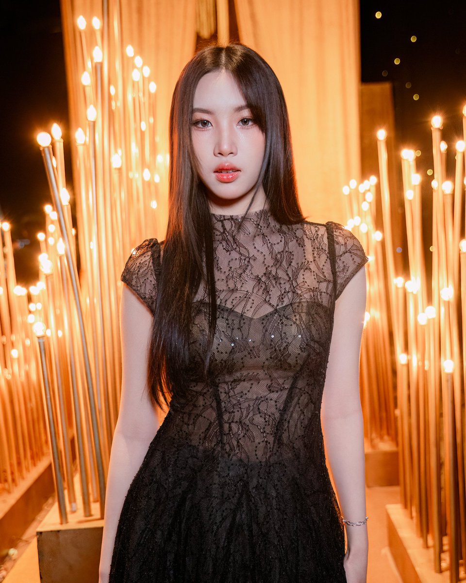 thxofficial_'s tweet photo. [ Portrait | #RayTHX ]

2025 Thailand Headlines Person of the Year Awards 🥂💥

#PersonOfTheYearAwards2025 
#ThailandHeadlines 
#2025thailandheadlines
#THX_th #THXofficial
#E29MusicIdentities https://t.co/Sc4UYD4kGO