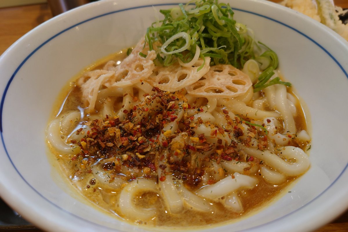 TETSU_16's tweet photo. また、食べた😁
黄金のカレーうどん
ガラムマサラが、くせになりそうだ・・・
白おにぎり、忘れないぞ!
#ウエスト
#33fun https://t.co/NS4U1T23qY