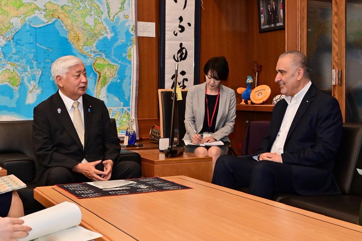On September 17, 2025, Ambassador Shraideh paid a courtesy call on Minister of Defense Nakatani. They exchanged views on the progress of defense cooperation and exchanges between Jordan and Japan, and reaffirmed their commitment to further strengthening the strategic partnership