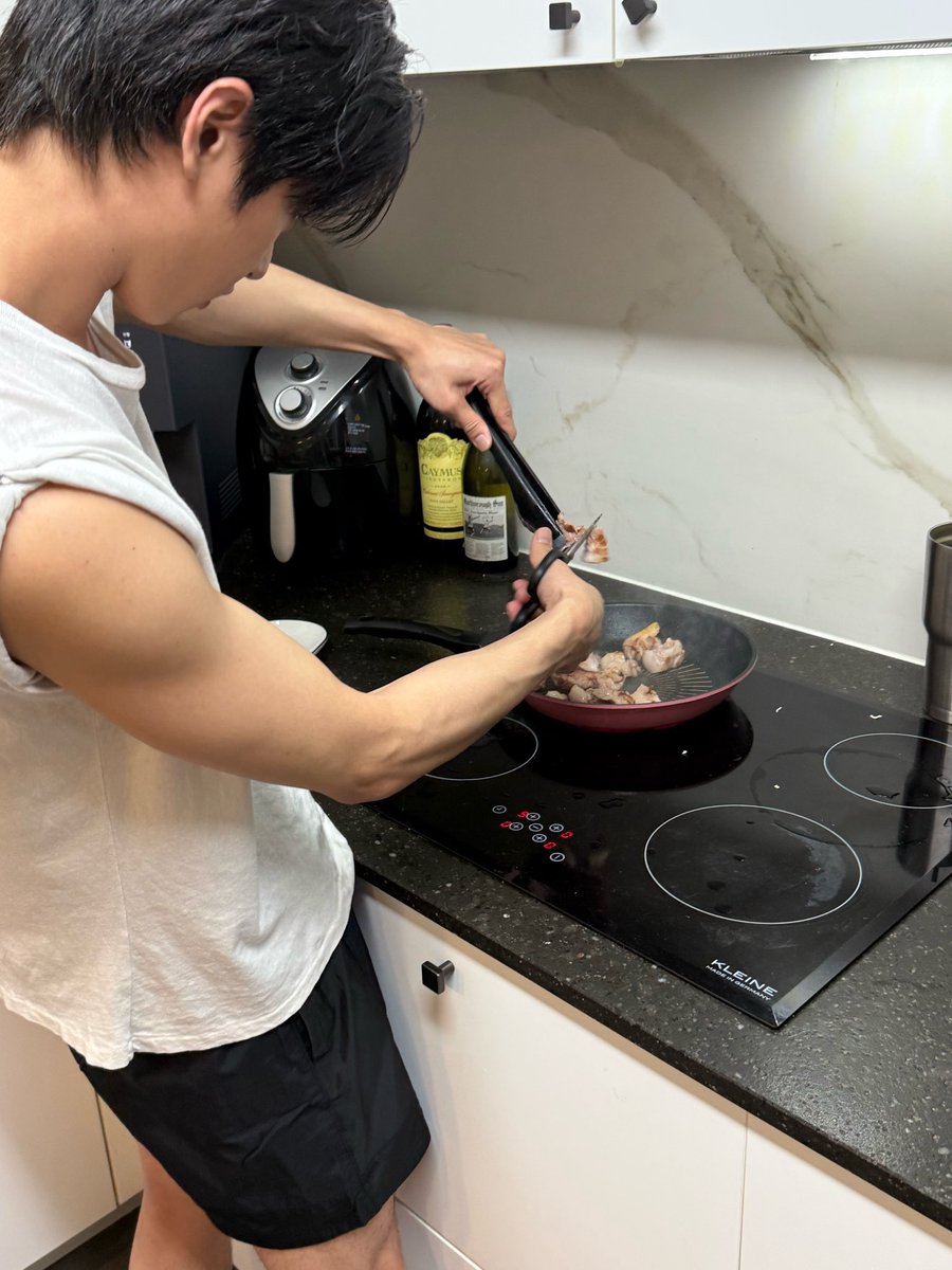 nocontextjuyeon's tweet image. 