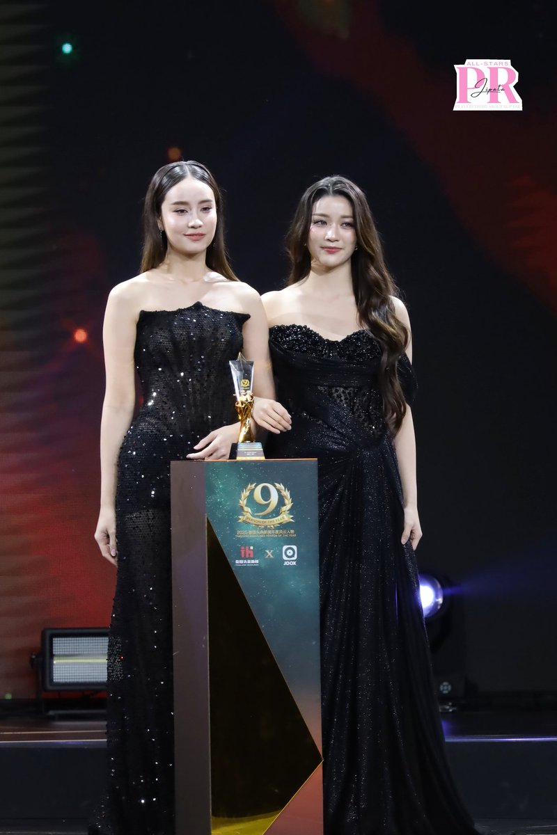 prjipata's tweet photo. "จินนี่ - เจน่า" ได้รับเกียรติให้เชิญรางวัลในงาน "2025 Thailand Headlines Person of the Year Award" ✨

GINJAY SHINE IN THAILAND HEADLINES

#2025ThailandHeadlines
#PersonOfTheYearAwards2025
#GinJayAtPersonOfTheYearAW
#GinJay #จินเจ
#Ginnynatnicha #aangelinaass https://t.co/Jig7UpmVWJ