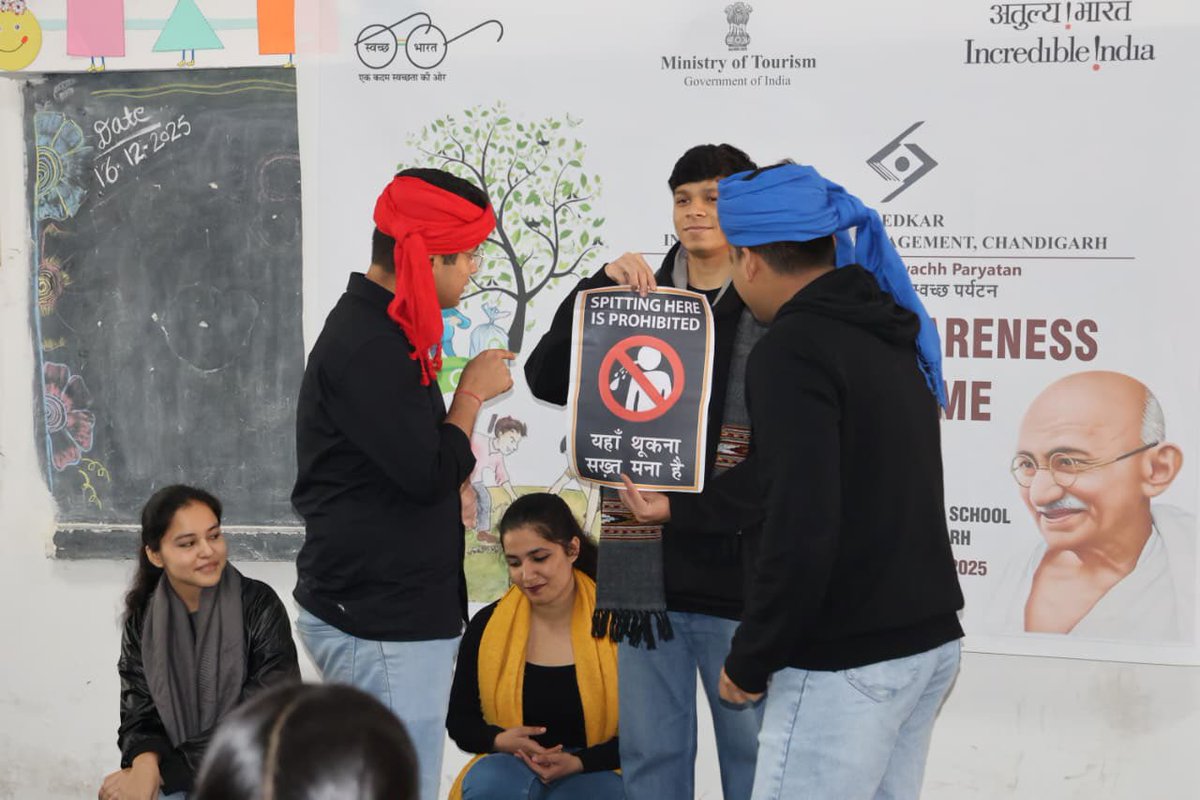 ghs54chd's tweet photo. AIHM conducted an awareness prog. @gmhs54 &amp; inspired stds about cleanliness through Drawing, essays &amp; Nukkad Natak. Healthy &amp;well arranged refreshment with attractive rewards for students made their day.H/m Ms. Kuldeep Kaur welcomed all dignitaries 
@aihm_chd 
@SchoolEduChd https://t.co/rvjojMUzkq