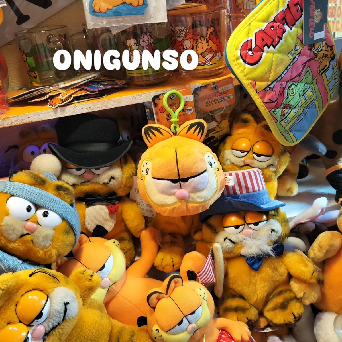 ガーフィールドのコインポーチです。こんなの欲しかったのよね〜というやつです〜♪かばんにいろいろなキャラクター付けている人見かけますがガーフィールドはないのかねと思ってたらありました。ぶら下げてあるきまわってください〜。  #ガーフィールド #garfield #吉祥寺