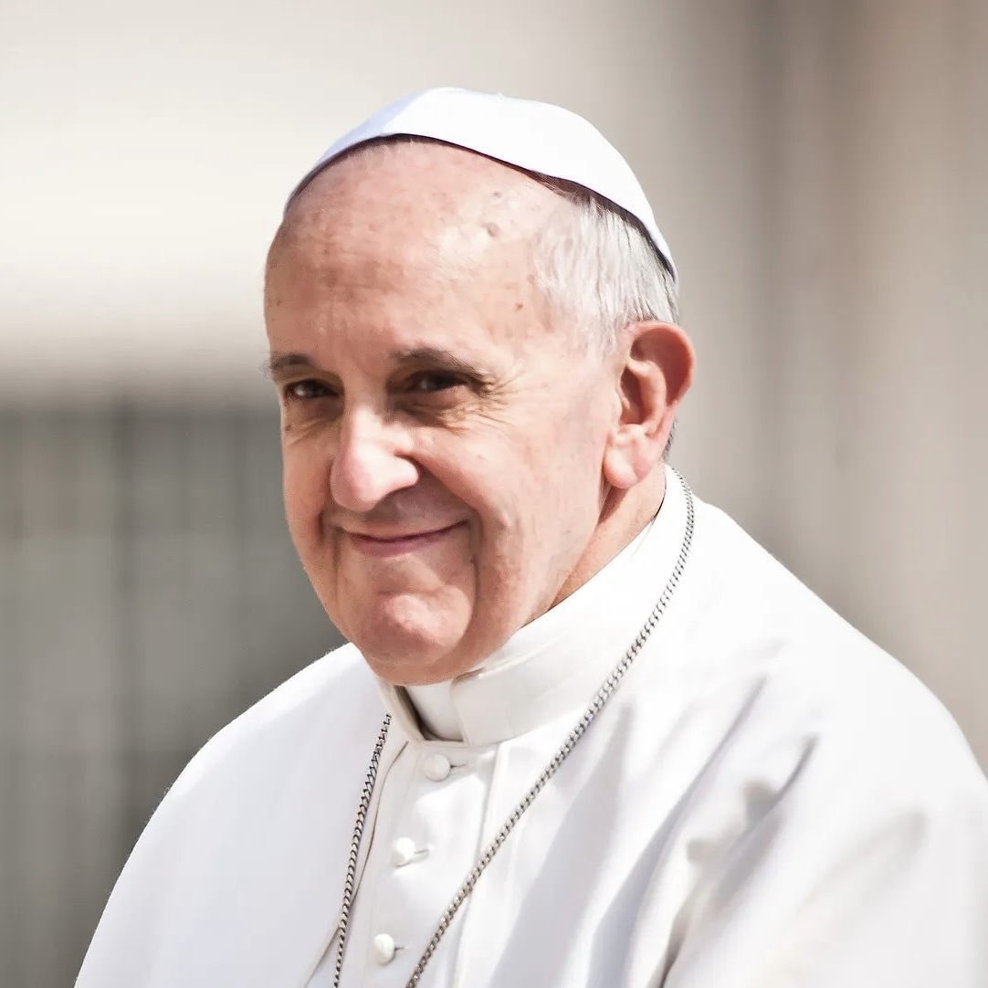 PopCrave's tweet image. Happy birthday to the late Pope Francis.