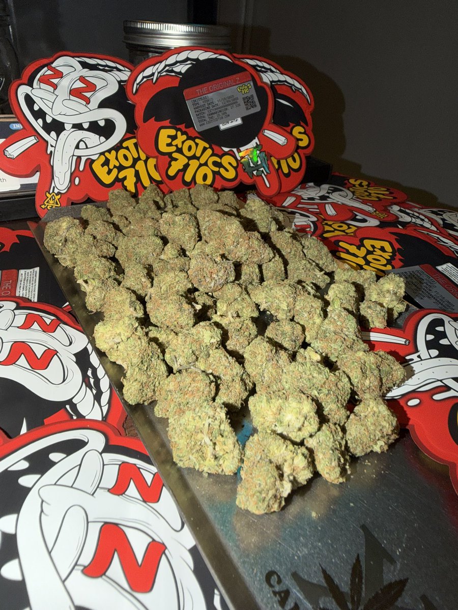 CannabisXTh's tweet photo. 🍬 The Original Z — @exotics710 
A classic from a respected name, defined by its recognizable candy-forward character and clean balance.
Familiar, consistent, and still setting the tone.

#Exotics710 #Zkittlez #ZCulture #CaliHeritage https://t.co/cRW3oWcXwc