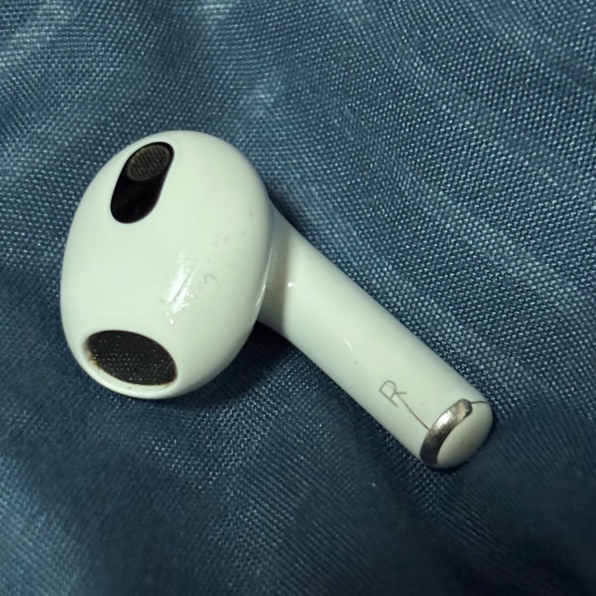 ส่งต่อ Airpods gen3 🍎

มีแค่ตัว airpods ค่ะ *ปลายหูขวาแตกเล็กน้อย+เสียงข้างขวาเบากว่าซ้ายนิดหน่อย*

— 2000฿ ( สนใจจริงๆลดได้อีกค่ะ )

รับเอง/เรียกแมสมารับได้พระราม2(พันท้ายนรสิงห์) ใช้แล้วชอบแบบสายมากกว่าค่า😭

#แอร์พอดมือสอง #แอร์พอดมือ2 #airpodsมือสอง #airpodsมือ2 #ส่งต่อหูฟัง