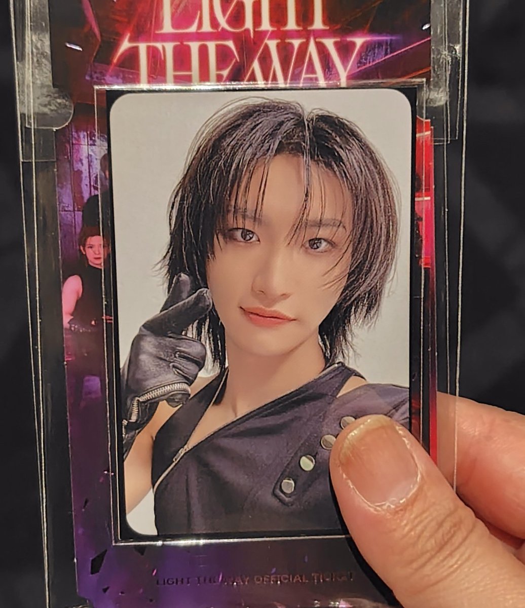 ATEEZ VR CONCERT:LIGHT THE WAY 映画 入場者特典 特典トレカ 交換