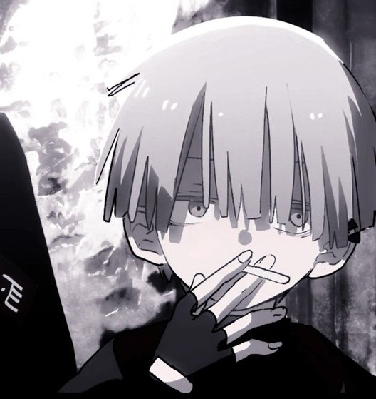 7oomro's tweet image. ただいま〜 なんか元気出てきた！。新作スイーツ食べたい🍰。今日もがんばろ！ 💻 😓