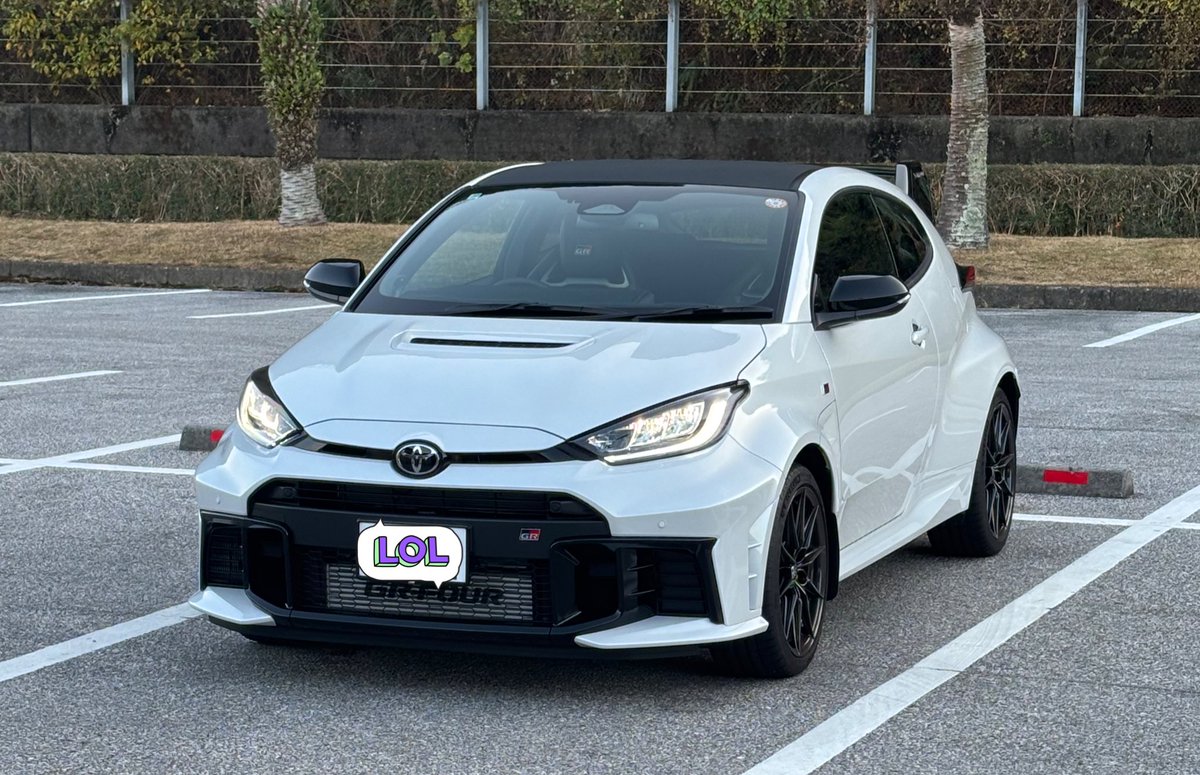 SoarRoar's tweet photo. フルスピードで事故って死ぬ為に買った車を死にたくないほど好きになった https://t.co/ByGmD7iv4F