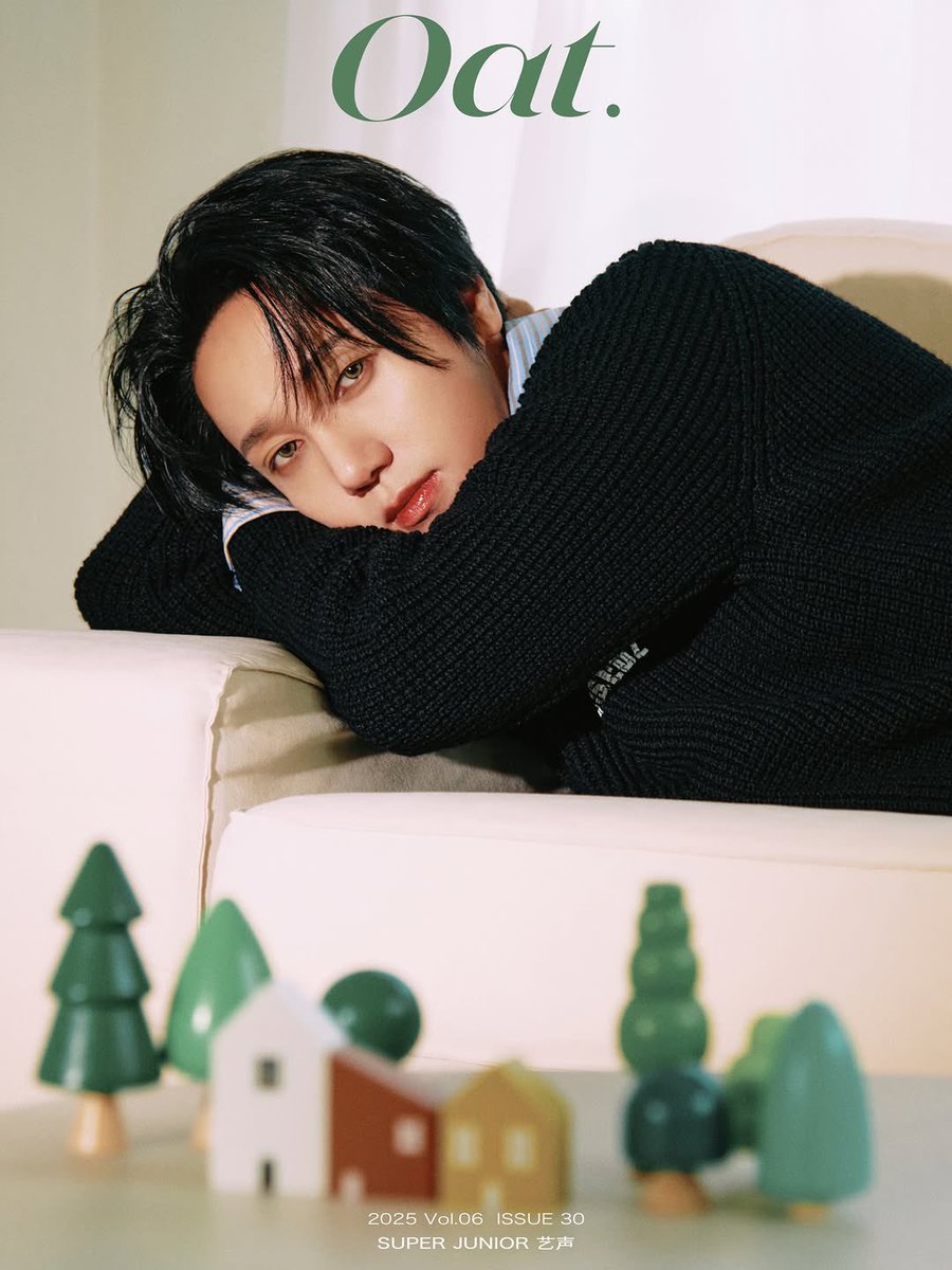 yesungiedf's tweet image. Yesung for OAT magazine December 2025 issue!
KIM YESUNG EXCUSE ME, IM NOT YOUR STRONGER SOLDIER🧎🏻‍♀️‍➡️