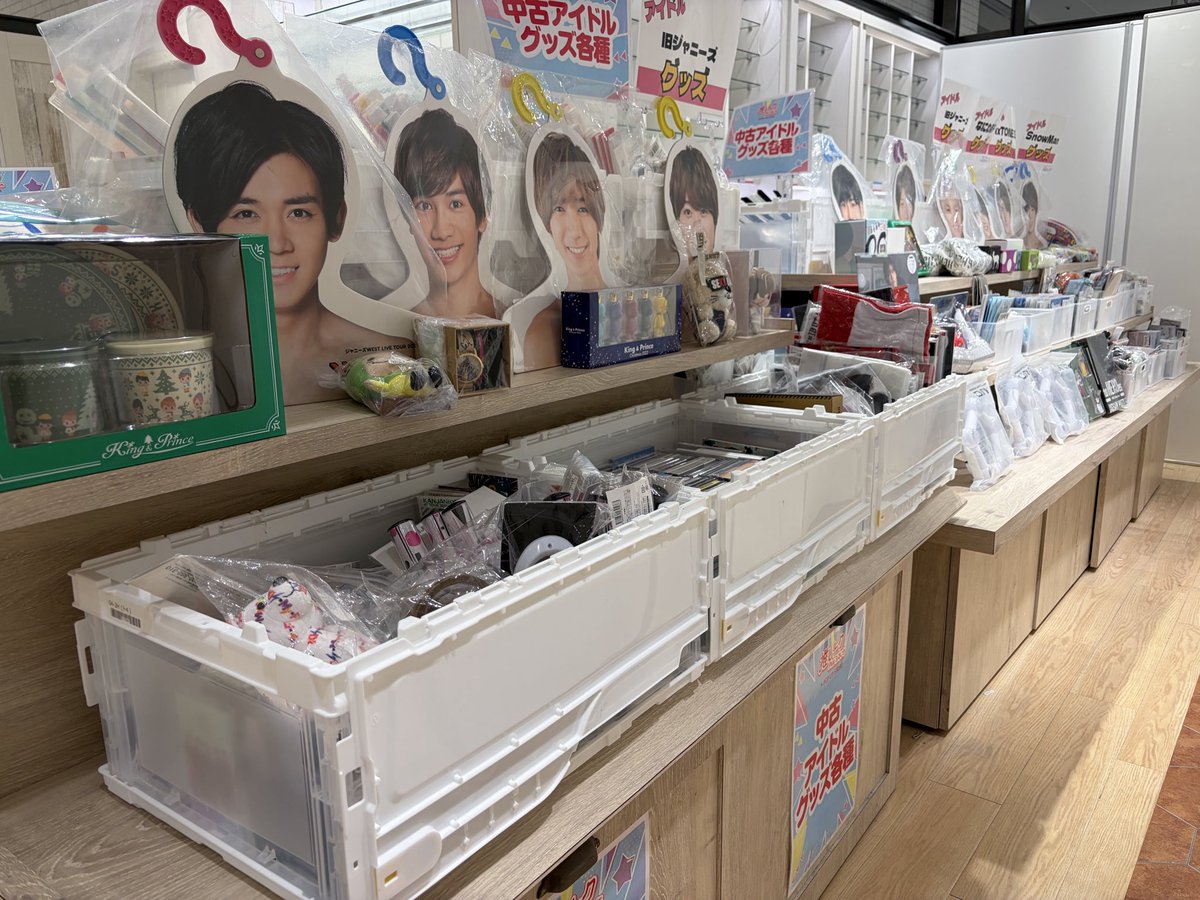 12月18日イオンモール茨木3fで、アイドルグッズの期間限定ポップアップ