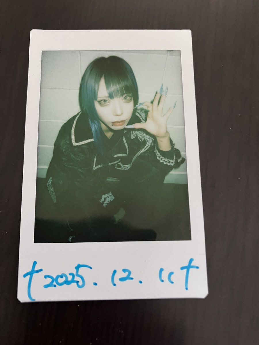 kagi_11152's tweet photo. 先週木曜日は真嶋ひな生誕祭に行きました〜
Insecure DOLL この日限定復活でしたので！
久しぶりにヲタクの方と出会えて楽しかったです！
メンバーのこの先の人生どうなるか分かりませんがファイトです！
#InsecureDOLL
#冬月はく
#髏々宮悪鬼 https://t.co/0beg1b44XR