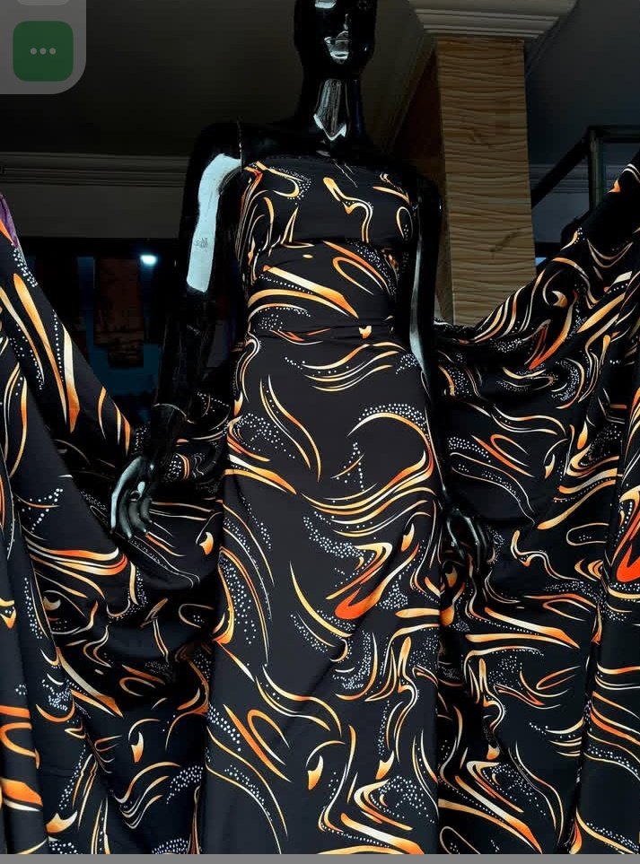 Muhee_bah's tweet image. Good day everyone 😊
I have gorgeous crepe materials for sale @ affordable prices 🥰
2k per yard, minimum of 3 yards. Your patronage will be highly appreciated.
Location is Egbeda, Lagos.