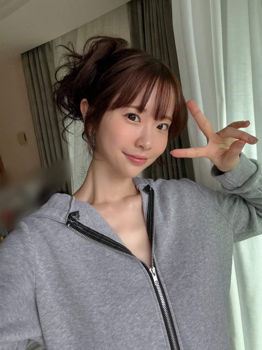 沖縄大好きなのでロケで来れて嬉しい〜🏝️💞 https://t.co/Fp0Gf1Hhnq