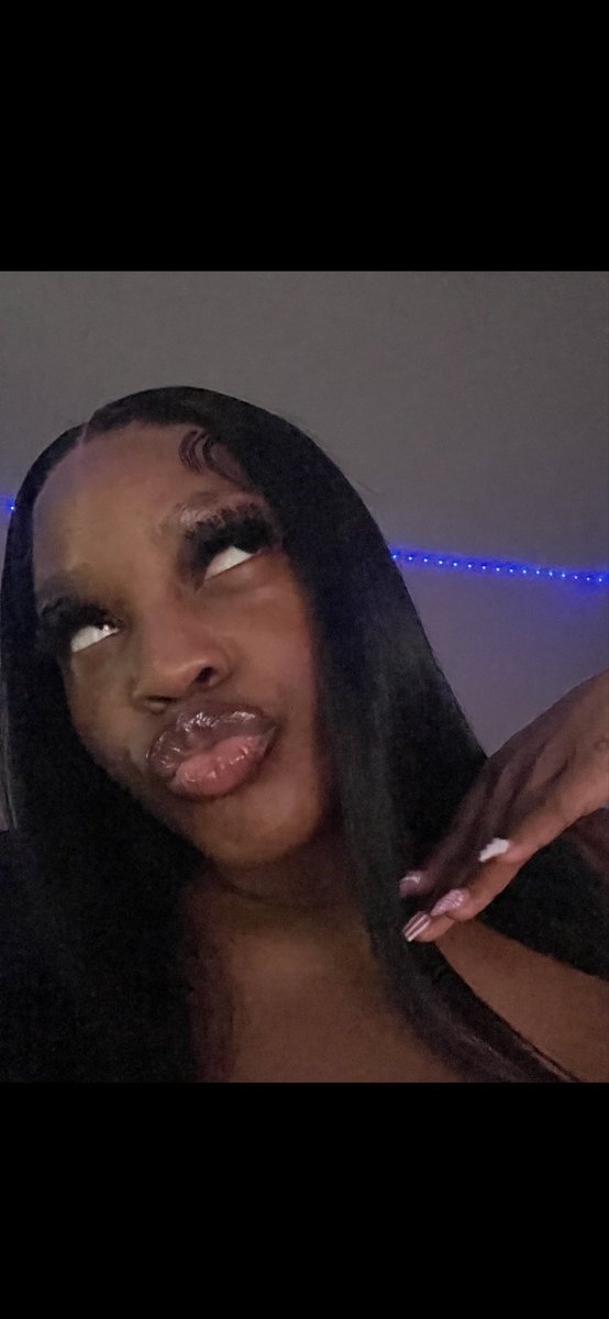 jayjaaee's tweet image. 💋