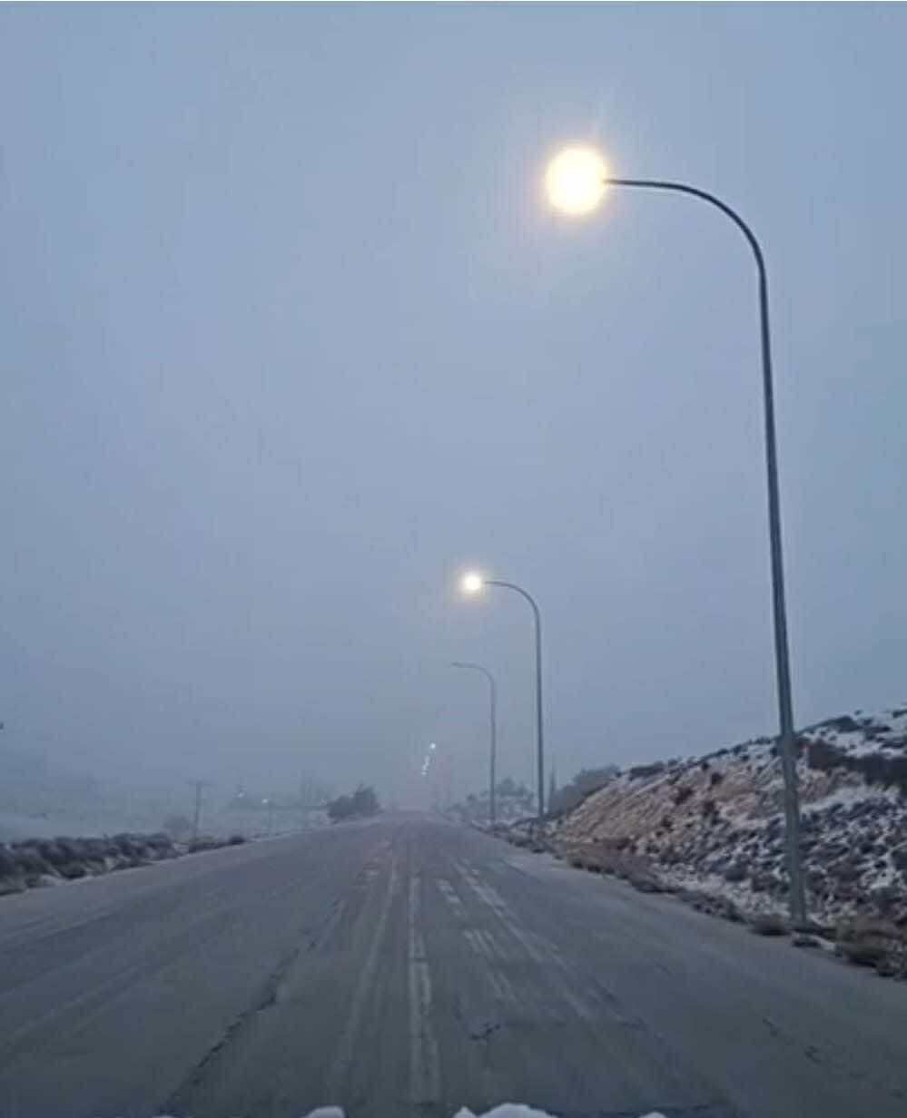 مشاهد من ثلوج جنوبي الأردن اليوم 