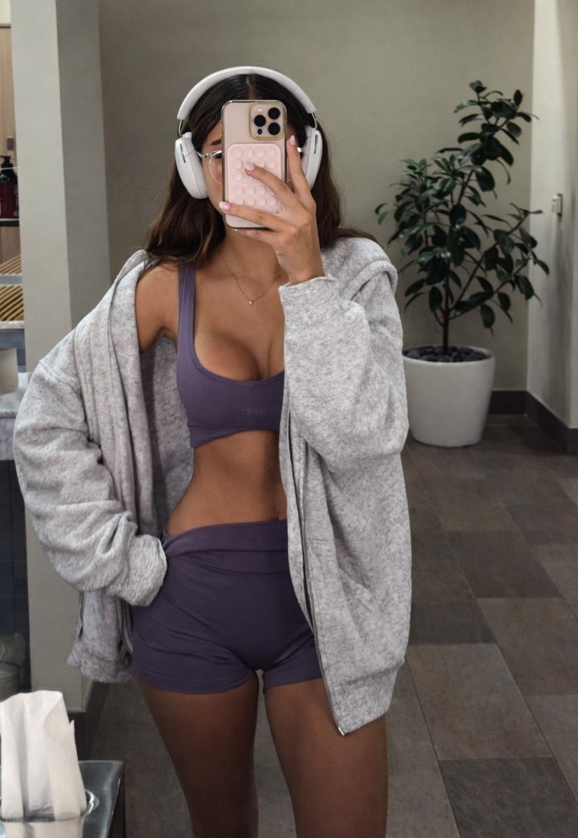 Sabah disiplini, akşamdan kalma ruhla buluştu...
Günaydın 🌞