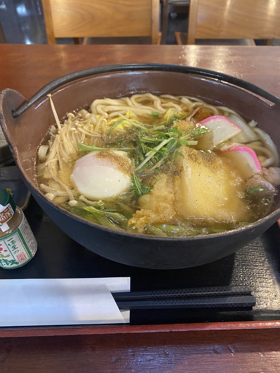 今年も無事、鍋焼きうどんの季節を迎えられました。この一年、関わっていただいたたくさんの人に感謝をしないといけません。ありがとうございます。そしてこのうどんは無敵に美味い。

今夜は待ちに待った『名探偵津田』。楽しみー。
さっさと問題制作の予定分を終わらせないと！
