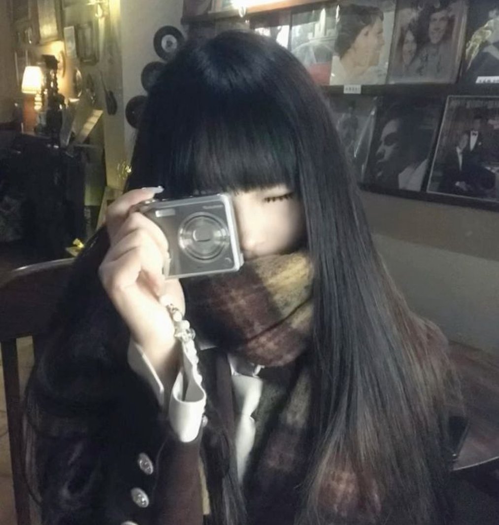 sween9983's tweet image. 今日は落ち着いてる。新作スイーツ食べたい🍰しよかな ☕ 🦖